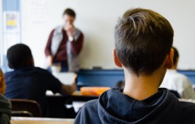 Projet de loi sur le protecteur national de l’élève : la Commission s’interroge sur le traitement des situations de discrimination